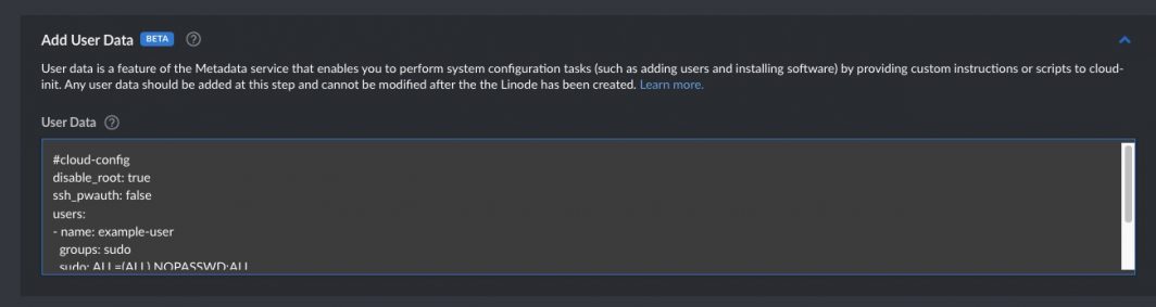 Captura de pantalla del campo de metadatos en Cloud Manager con un script de configuración de ejemplo.